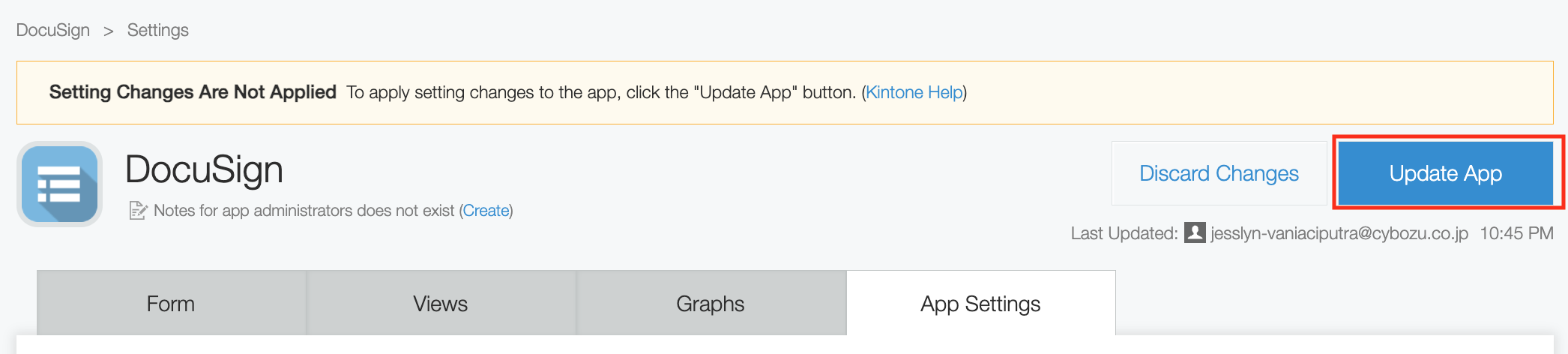 Screenshot: the update app button.