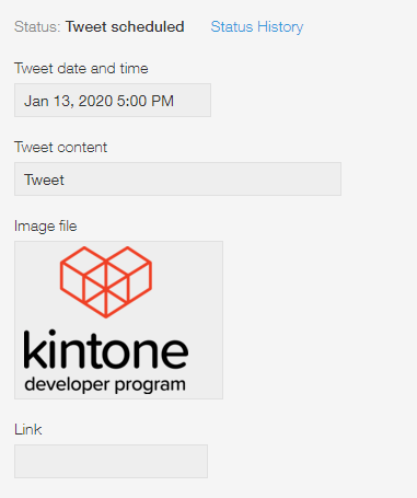 Screenshot: User proceeds the process management status to Tweet scheduled in the Kintone App.
